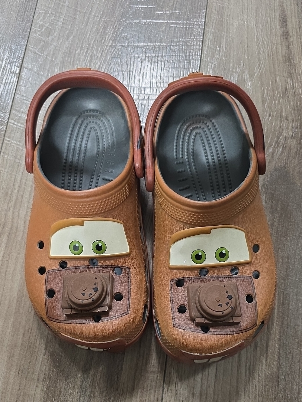 Crocs X Cars Tow Mater